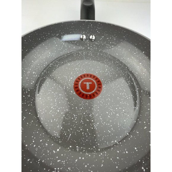 T-Fal Non Stick Sauté Pan Sauce Gray Speckle 8” - Picture 2 of 8